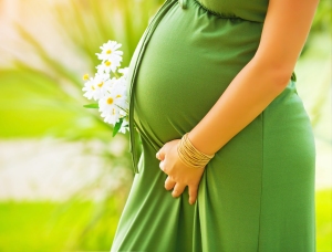 bigstock-Closeup-on-tummy-of-pregnant-w-50515382